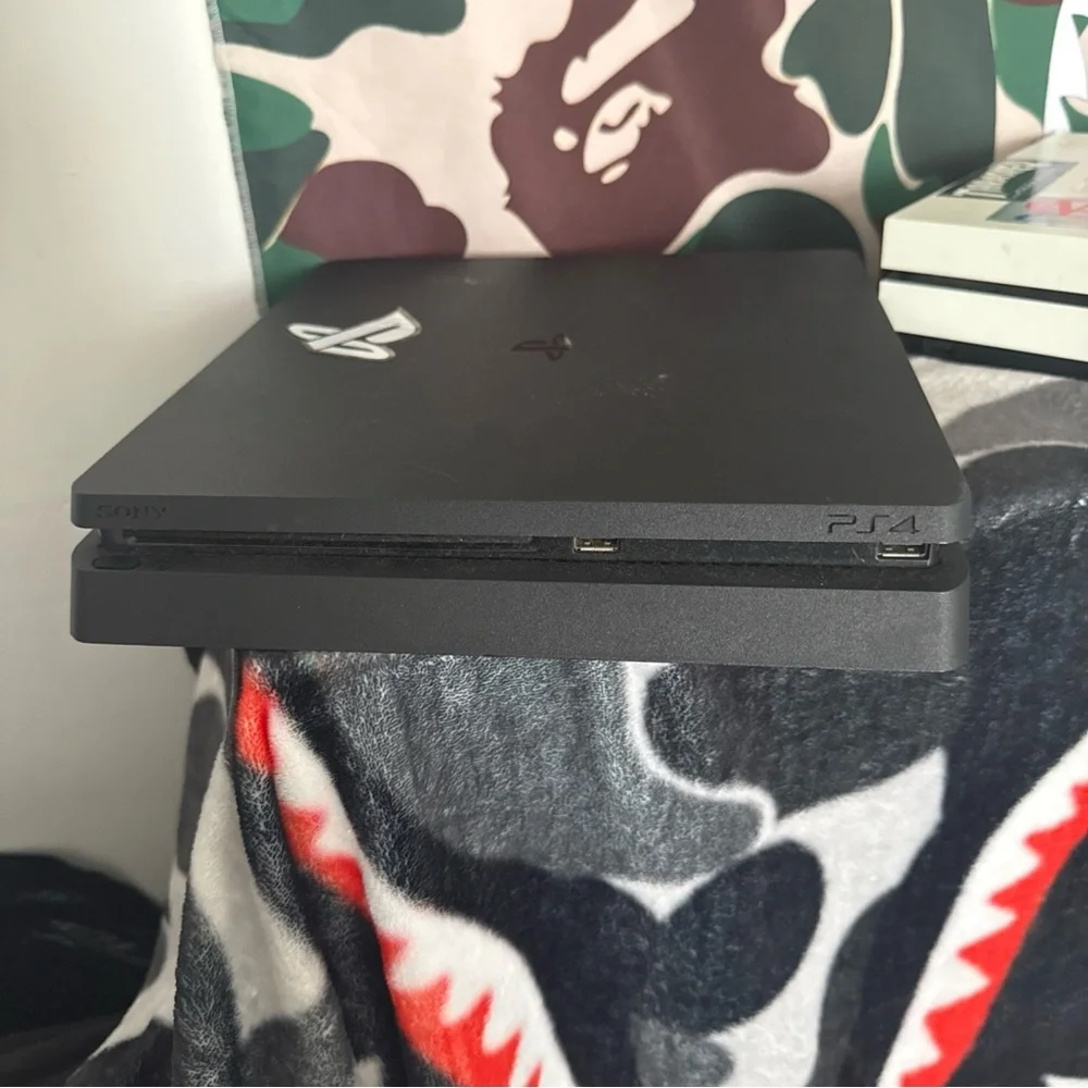 Sony PlayStation 4 Console - Classic Black